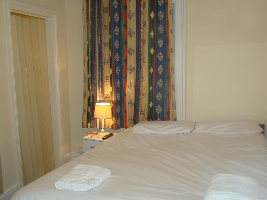 Kensington Rooms And Apartments London Room photo